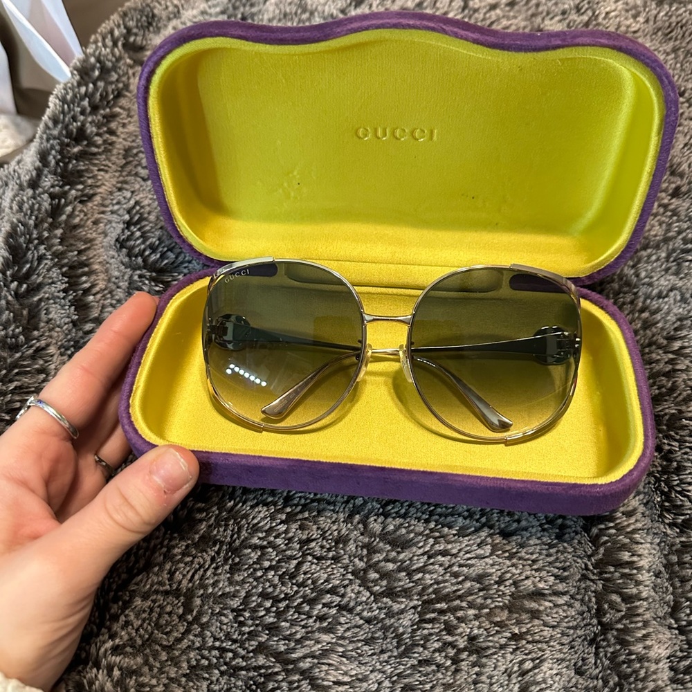 Oversized Gucci sunglasses